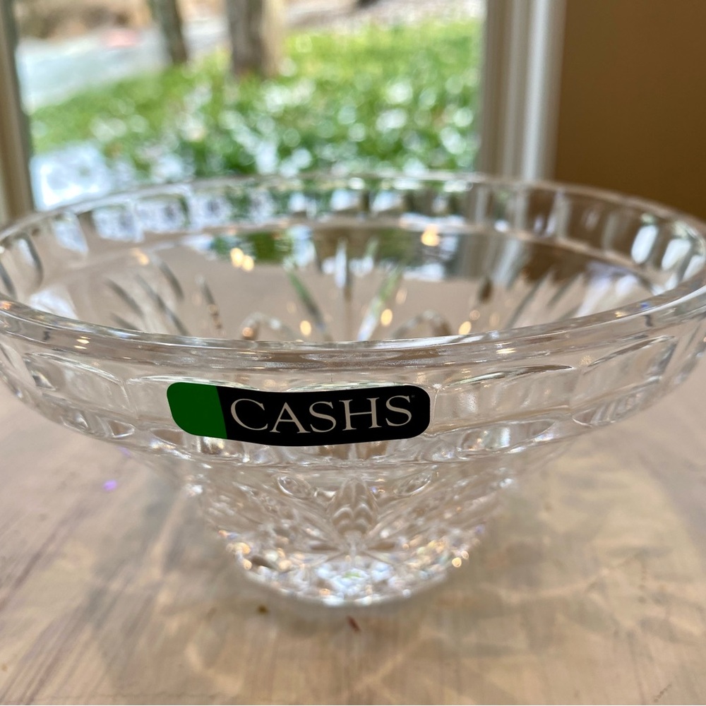 CASH’S of IRELAND Elegant Cut Crystal 6.5” Footed Bowl. NIB w Sticker.